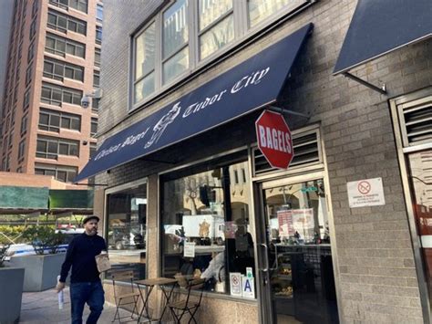 tudor city bagel